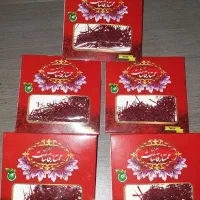 زعفران اصل قائنات مشهد.یک گرم ۲۰۰ هزار تومن و هل