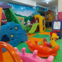 استخدام همکار خانم جهت نظافت در شهربازی سرپوشیده