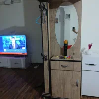 جاکفشی و کنسول و آینه و میزآرایش قدی و زیرتلوزیون
