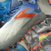 کفش حرفه ای و تخصصی ورزشی