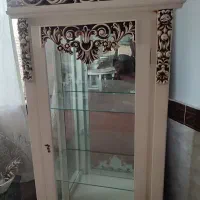 بوفه شیری رنگ  همراه تاج