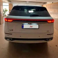 لوکانو L8