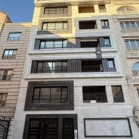 اپارتمان ۲۲۶متری طبقه اخر سوپرلاکچری