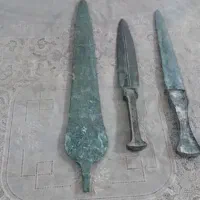 خنجر|کلکسیون اشیاء عتیقه|شیراز, لشکری‎|دیوار