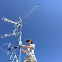 نصب و تنظیم آنتن و تلوزیون.تلفن تخصصی