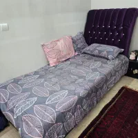 تخت خواب و تشک یک نفره در حد نو