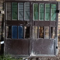 در آهنی