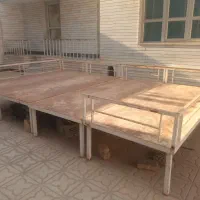 تخت آهنی قوی