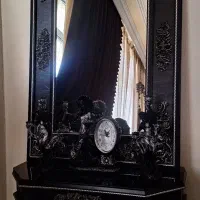 آیینه و شمعدان