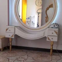 کنسول آیینه در حد نو با تخت اپیلاسیون