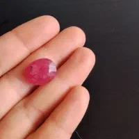 نگین یاقوت معدنی شفاف