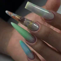 استخدام دستیار ناخن