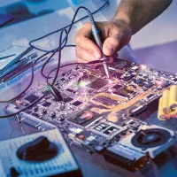 استخدام مهندس و تکنسین الکترونیک