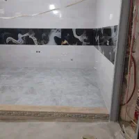 کاشی کاری و سرامیک کاری انجام میشود