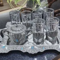 گالش ۱۸ عدد و سینی ۲ عدد و قندان ۲ عدد