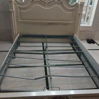 تخت خواب سلطنتی