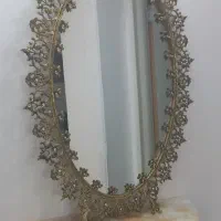 آیینه و شمعدان برنجی