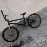 دوچرخهbmxبی ام ایکس کاستوم چپ‌گرد