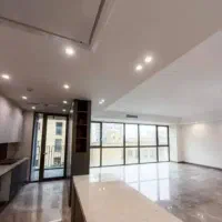 100-متر-فول-غرق-نور-دسترسی-اشرفی