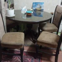 میز نهارخوری چهارنفره