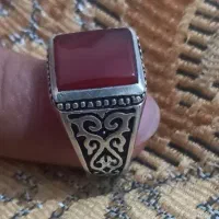 انگشتر عقیق قرمز