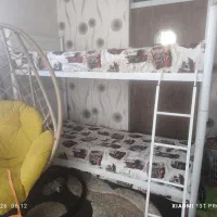 تخت خواب دو طبقه مقاوم همراه با تشک طبی رویال