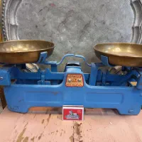 ترازوی کفه برنجی