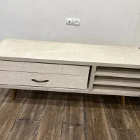 میز تلویزیون بسیار نو