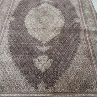 فرش ماهی دست بافت ۹ متن ۶ متری گل ابریشم