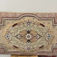 یک جفت پشتی خوشرنگ و قدیمی