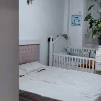 تخت دو نفره با پاتختی و میز آرایش
