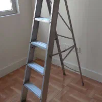 نردبان آلمینیومی سبک