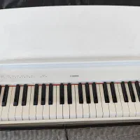 پیانو یاماها p225