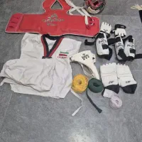 تجهیزات ورزشی مبارزه تکواندو