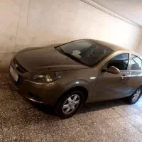 جک J3 صندوقدار مدل ۱۳۹۲ قهوه‌ای متالیک