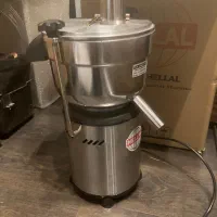 دستگاه ابمیوه گیری صنعتی