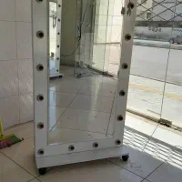 آینه ویترین