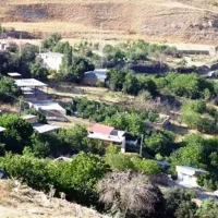 فاز ۱ محله ۴ زمین ویلایی ۴۲۰ متر محله سر سبز و دنج