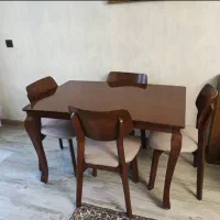 میز ناهار‌خوری ۴ نفره