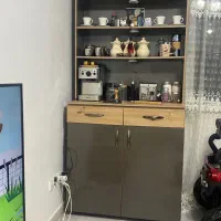 میز بار یا به عنوان میز کتاب خانه