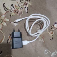 یک عدد شارژ آیفون