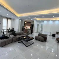 ۹۸ متری شیک با دسترسی عالی