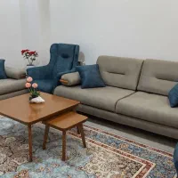 مبل راحتی تخت خواب شو در حد نو، هشت نفره