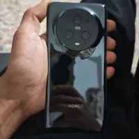 Honor magic 5 pro گوشی پرچمدار به قیمت میانرده