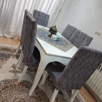 میزغذاخوری ۶نفره.کارکرده قیمت ۸میلیون