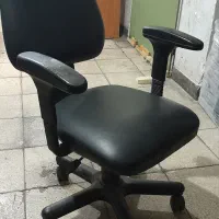 صندلی چرخ دار جک دار کاملا نو و سالم ۲ عدد