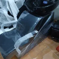 سرشور خوابیده آرایشگاه
