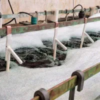 نیازمند به کارگر ساده آقا کار آبکاری