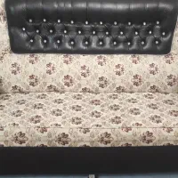 مبل ۷ نفره به همراه ۴ عدد میز عسلی  شیشه ای