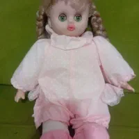 عروسک دخترانه